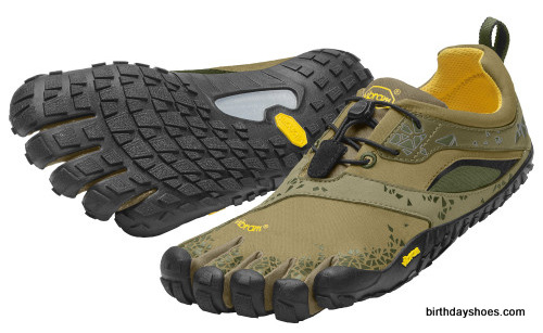 This is the men's Spyridon MR FiveFingers in olive green.