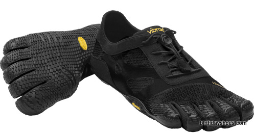 This is the men's KSO EVO FiveFingers in black, which if you'll recall was the most popular KSO color of all time for men.