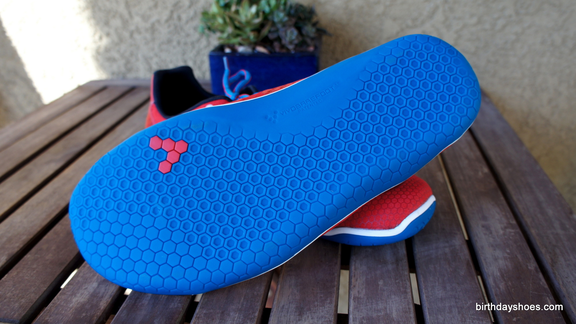 The Vivo Barefoot "On-Road' sole is 3mm thick and features hexagonal dimples for traction.