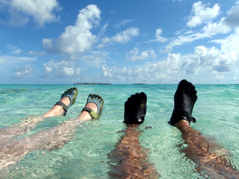 Relaxing in Vibram Five Fingers Bahamas Style