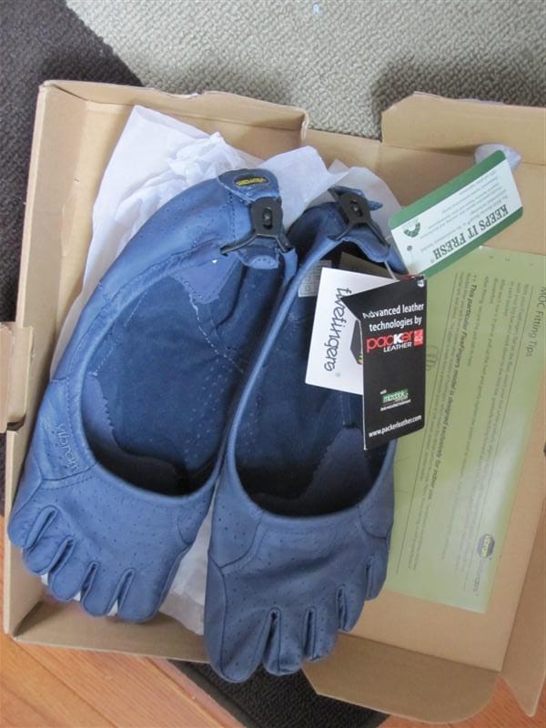 Vibram FiveFingers Moc - Unboxing and First Look [Video and Photos]