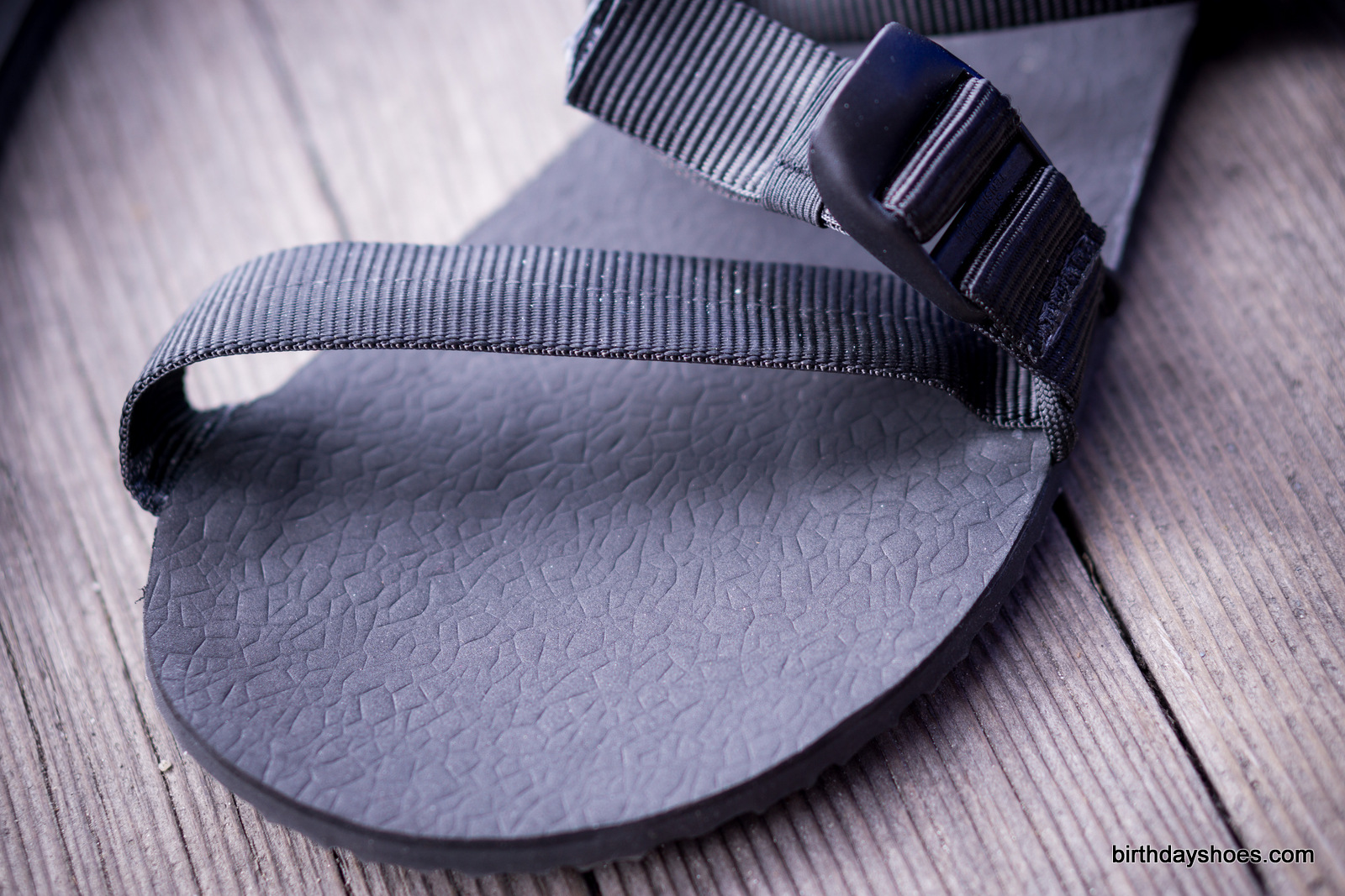 The 2015 Pah Tempe now provides an expansive surface area for your foot, while reinforcing the straps for durability
