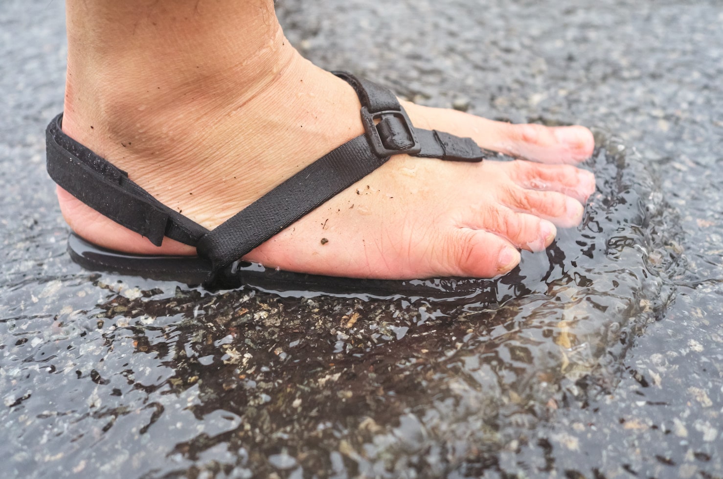 The new Ultragrip footbed adds an extra level of adherence and stickiness while providing a waterproof platform for all kinds of outdoor adventures