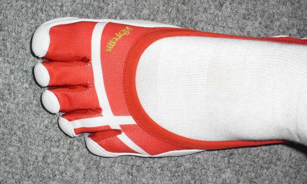 Denmark flag-styled Olympic Classic FiveFingers ... coming sometime summer 2012?