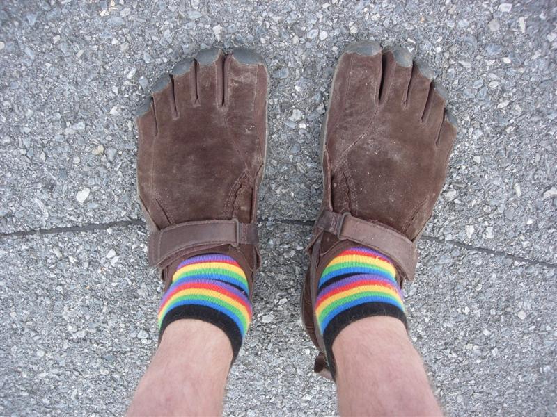Check out Juergs' rainbow injinji socks!  Excellent racing combo with the VFF KSO Treks!