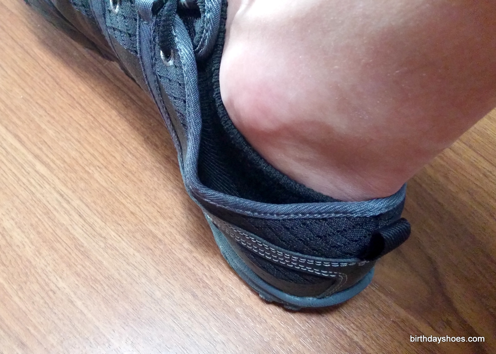 This gap creates an opportunity for debris to get inside the New Balance MT10v3