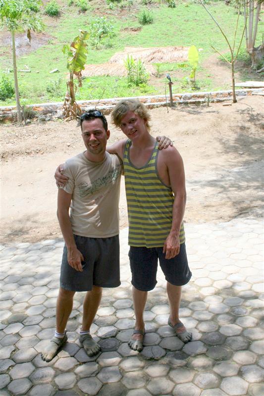 Robin and Erik explore Indonesia, getting a great feel for the place via their Vibram Five Fingers.