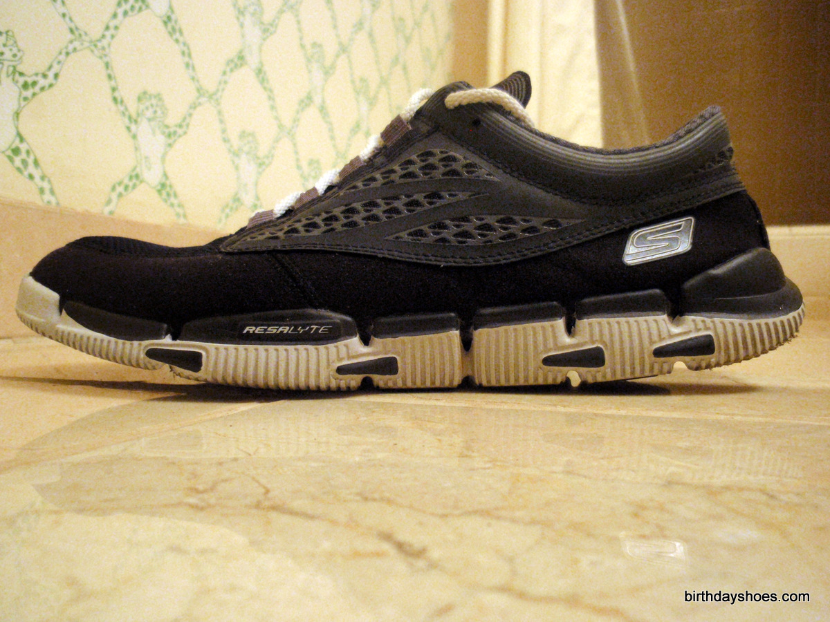 Skechers Go Bionic Review Birthday – Toe Shoes, Barefoot or Minimalist and Vibram FiveFingers Reviews, News, Forums