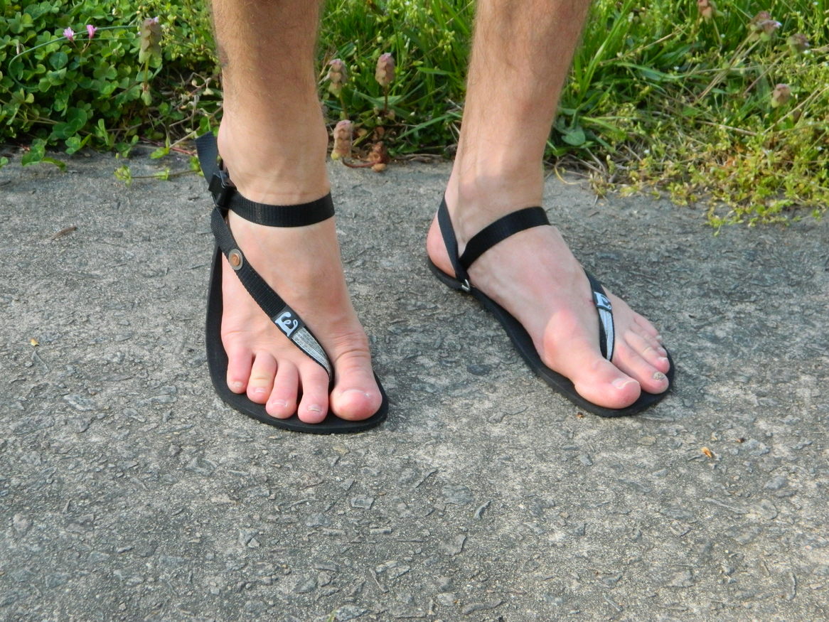 earth runners sandals europe